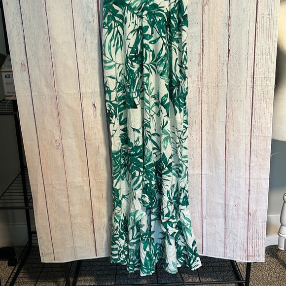 NWT Boho Me Green Leaf Print Women's Dress - Picture 3 of 12